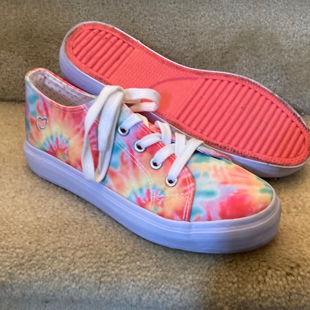 Tommy Bahama Kids Tie-Dye Sneakers